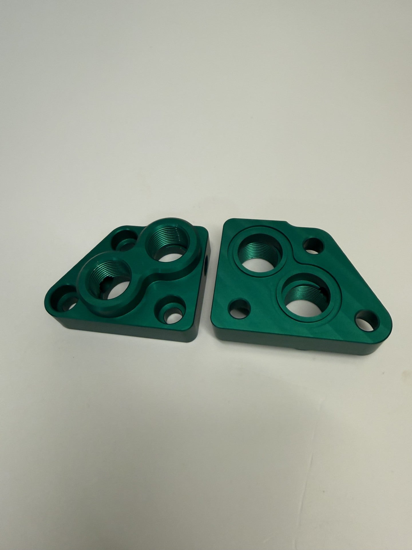 1UZ 2UZ 3UZ OIL ADAPTOR